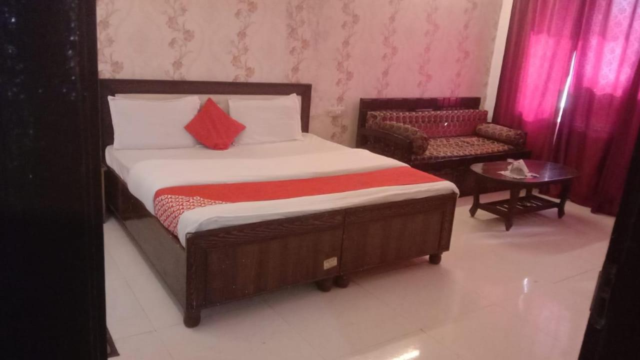 The Diamond Ring 45b Hotel